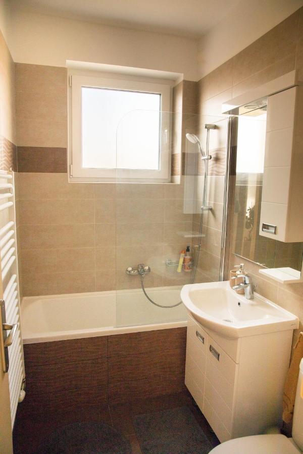 Firpo Apartman Eğri Dış mekan fotoğraf